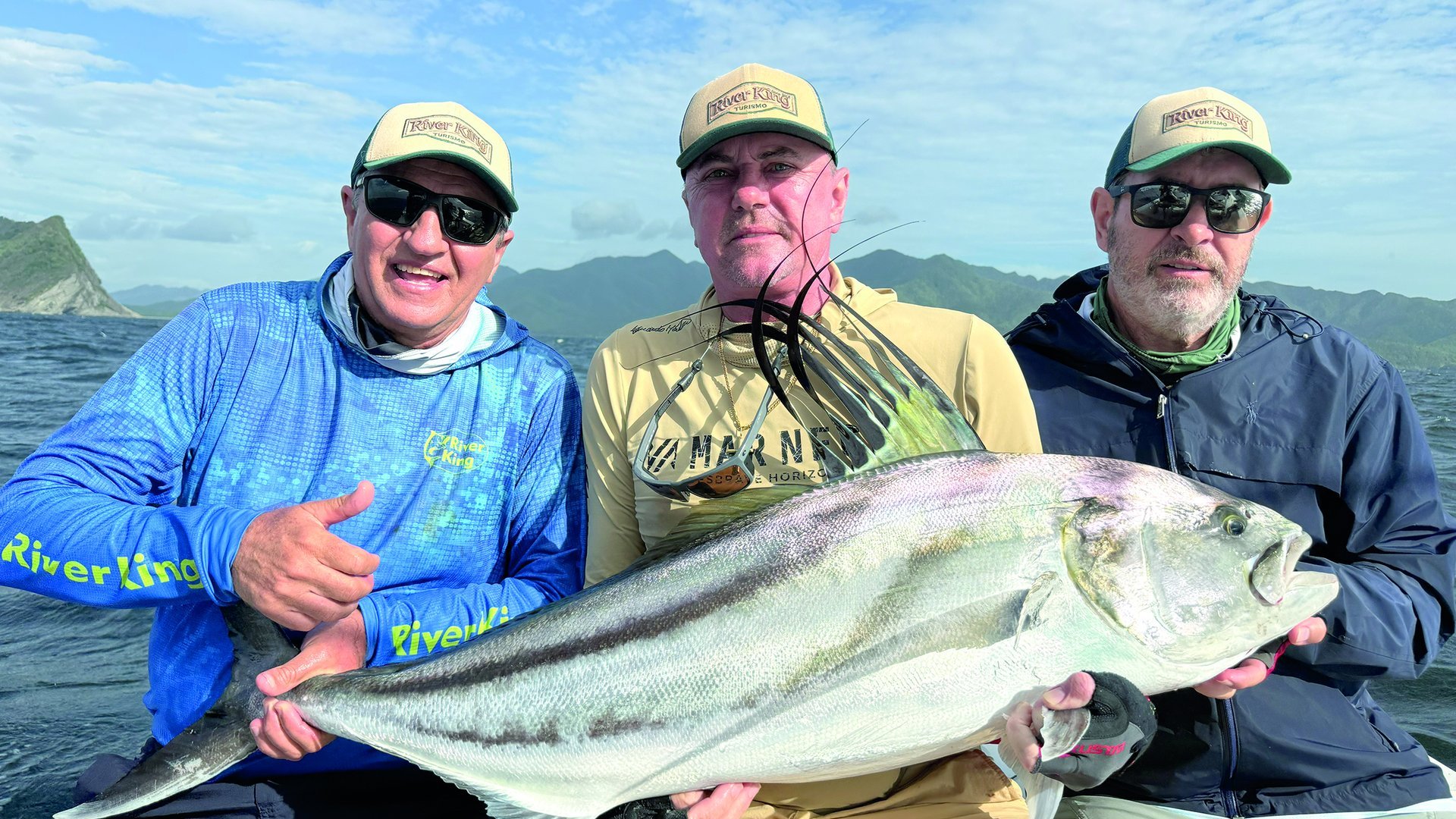 Costa Rica: atrás dos gigantes de crista do Pacífico